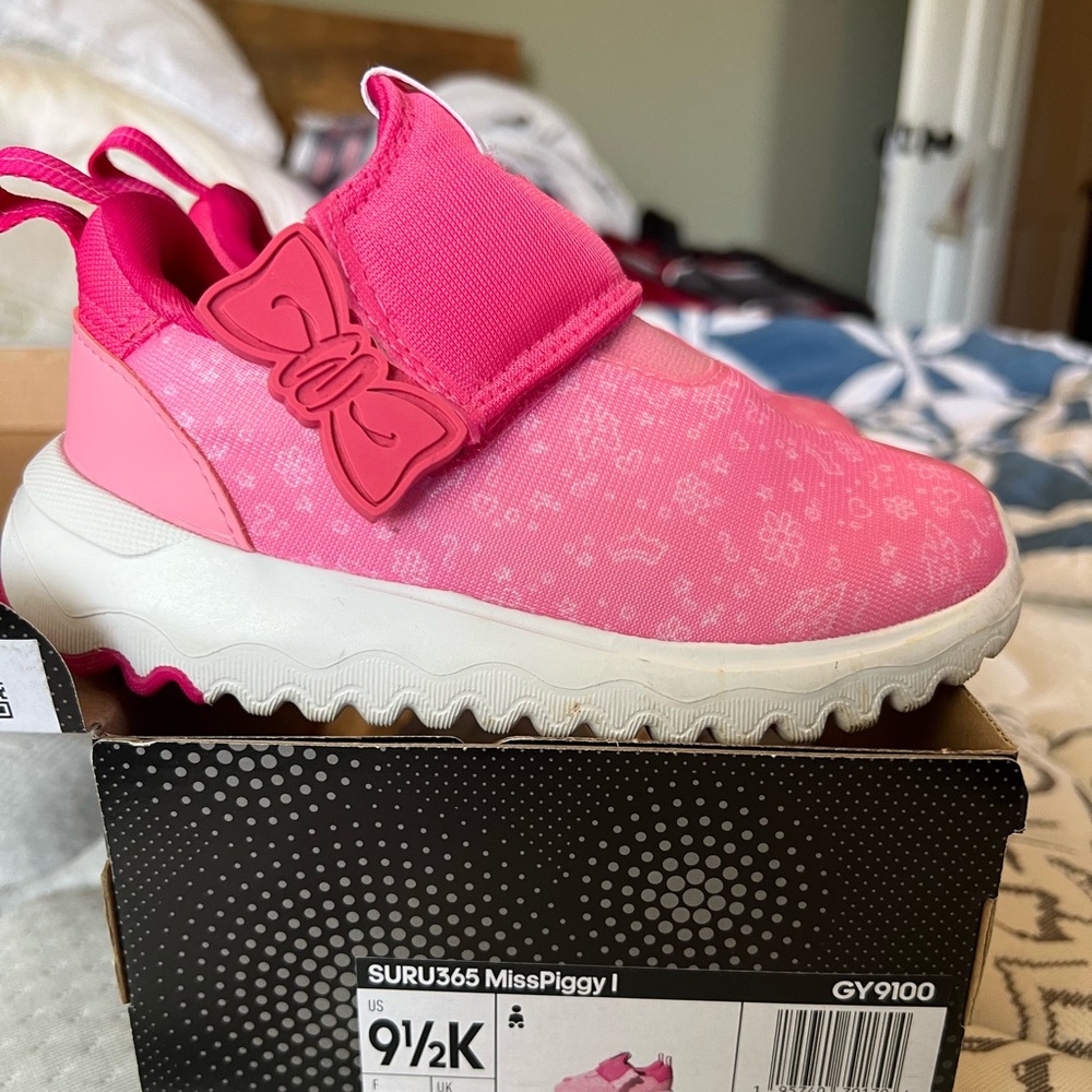 Like new Ms. Piggy Adidas